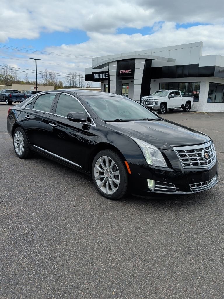 Used 2015 Cadillac XTS Luxury FWD image 3