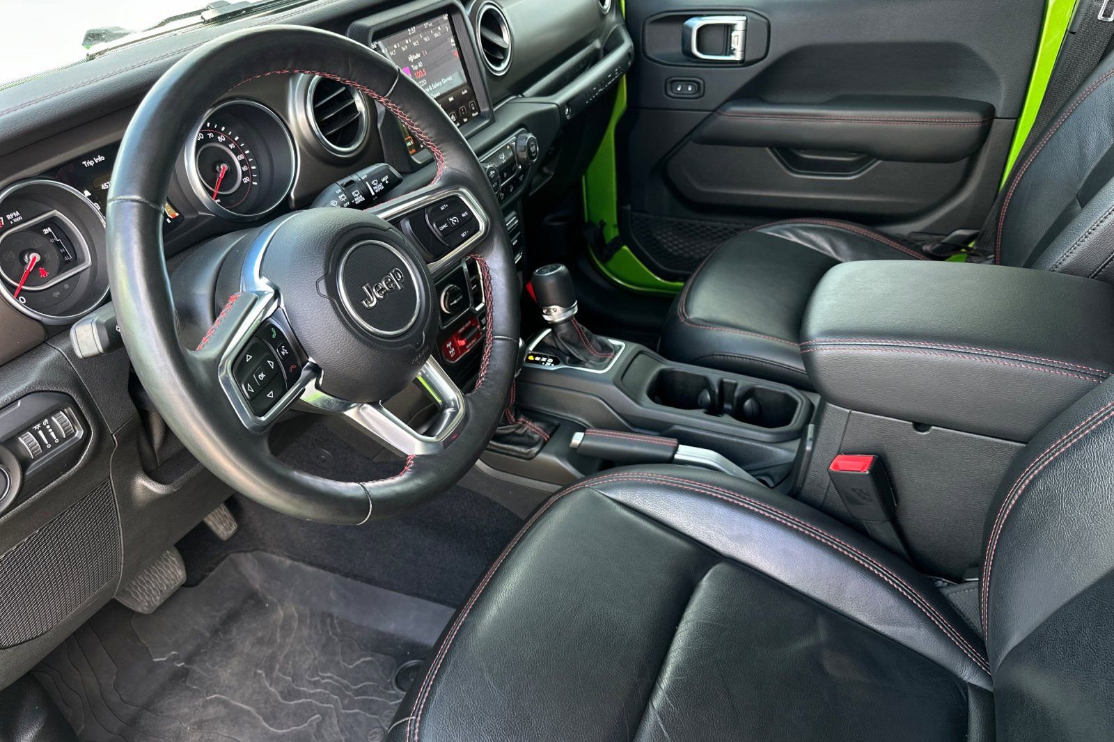 Used 2018 Jeep Wrangler Unlimited Rubicon AWD/4WD image 9