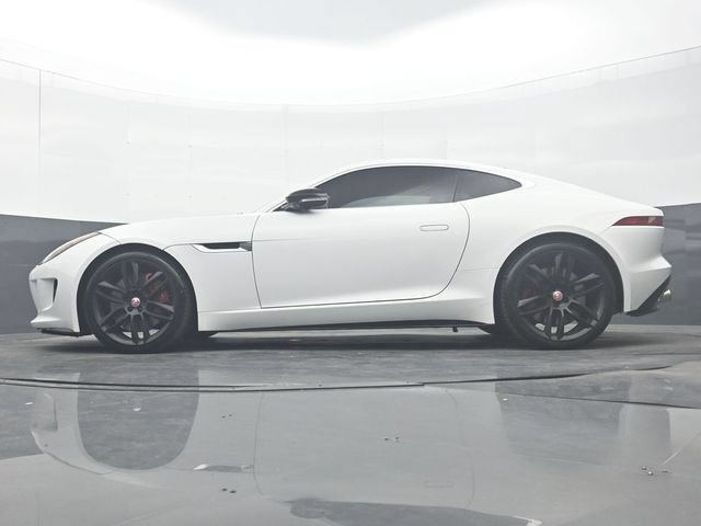Used 2015 Jaguar F-TYPE R RWD image 28