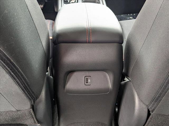 Certified 2025 Nissan Sentra SR FWD image 17