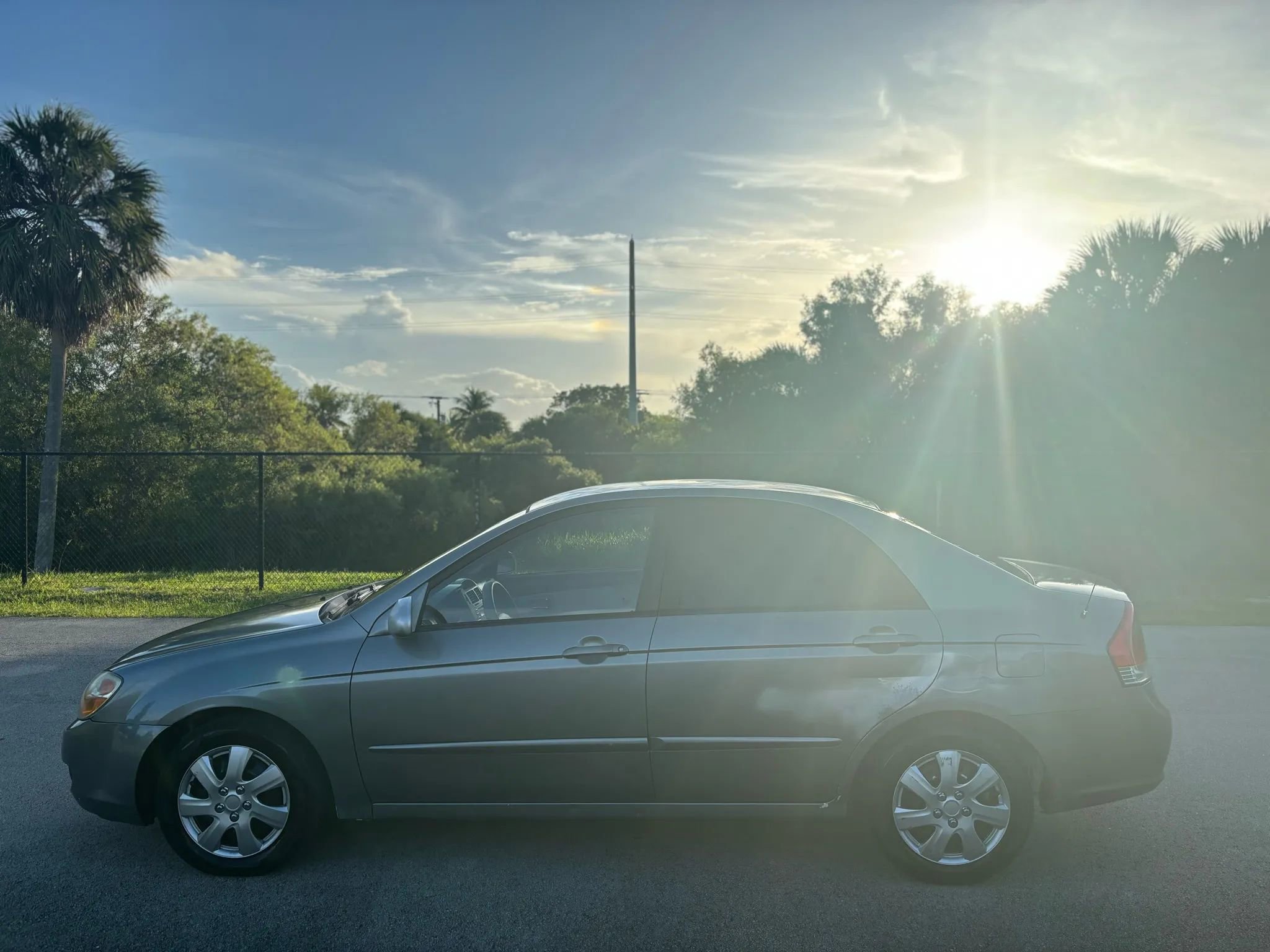 Used 2007 Kia Spectra EX image 9