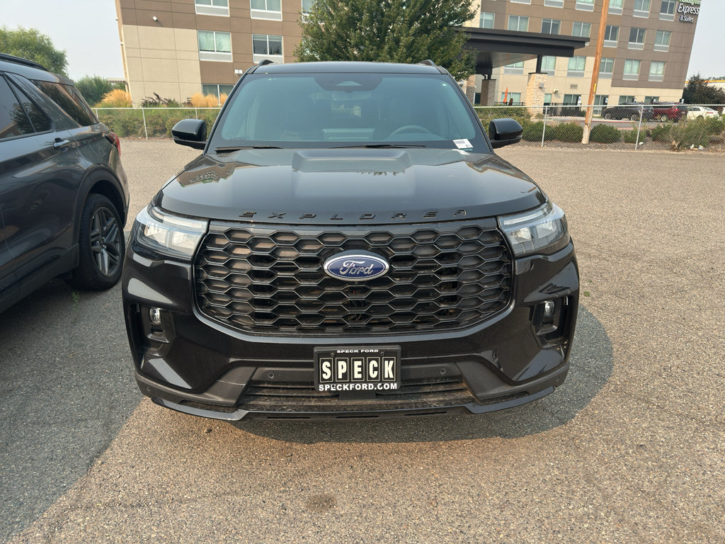 New 2026 Ford Explorer ST-Line w/ ST-Line Street Pack AWD/4WD image 7
