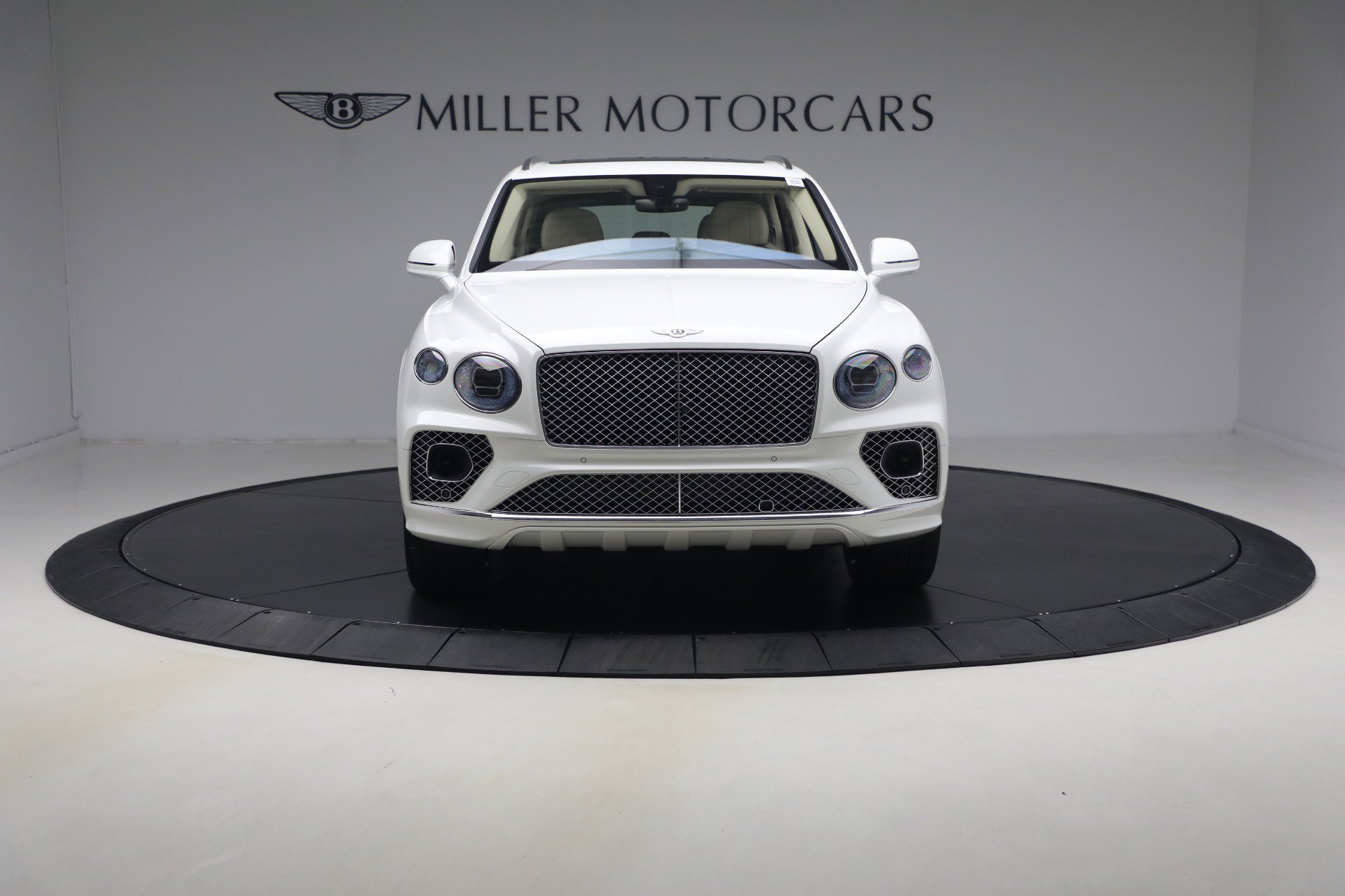 Used 2022 Bentley Bentayga AWD/4WD image 12
