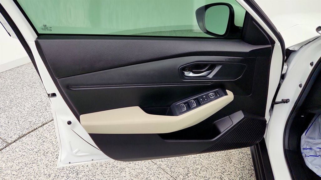 Used 2024 Honda Accord EX image 11