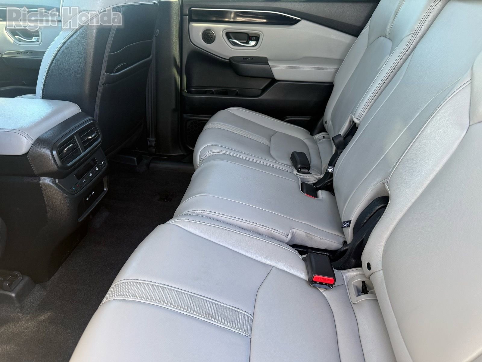 Certified 2025 Honda Pilot EX-L image 28