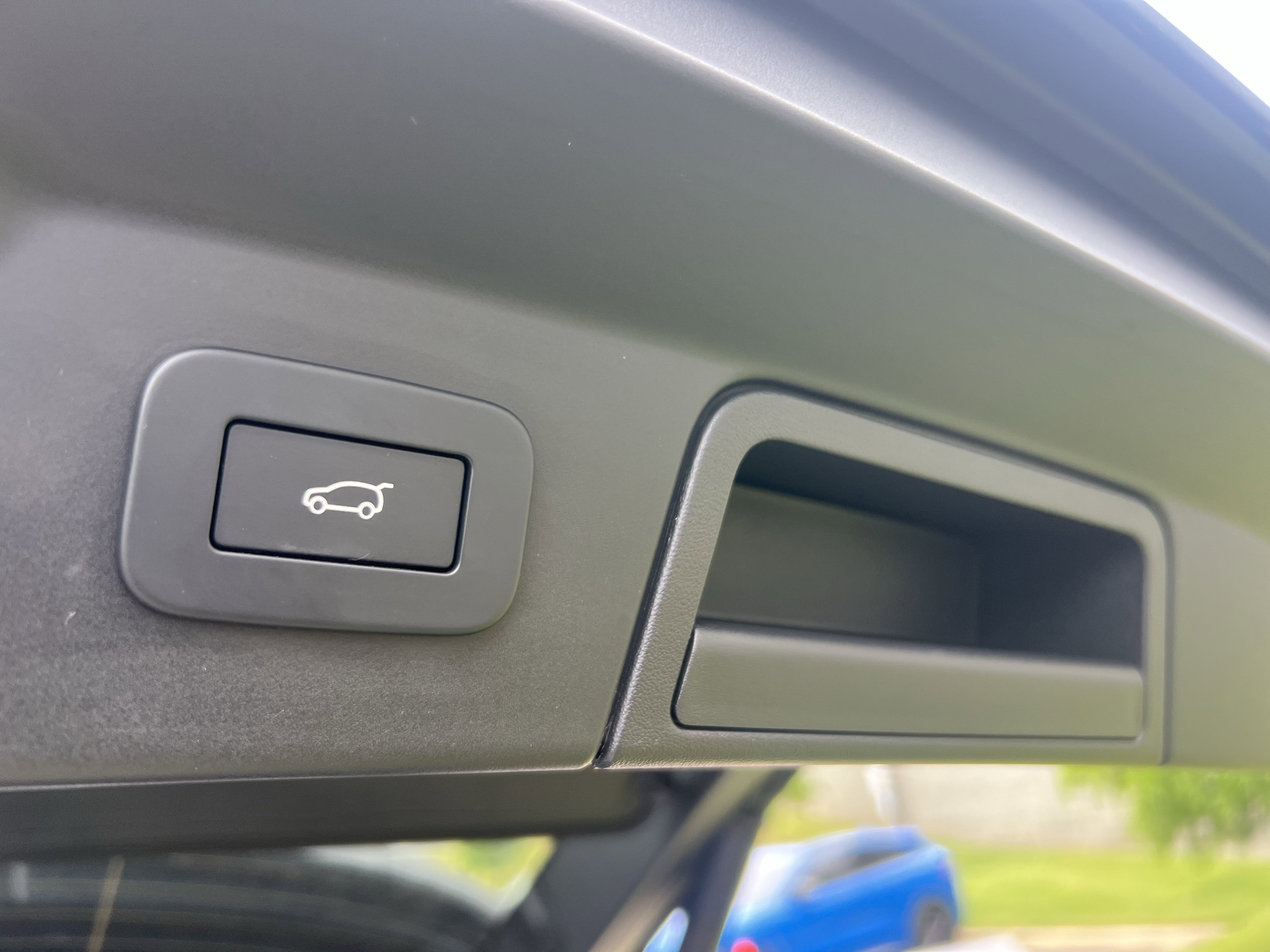 Certified 2026 Land Rover Range Rover Velar S AWD/4WD image 37