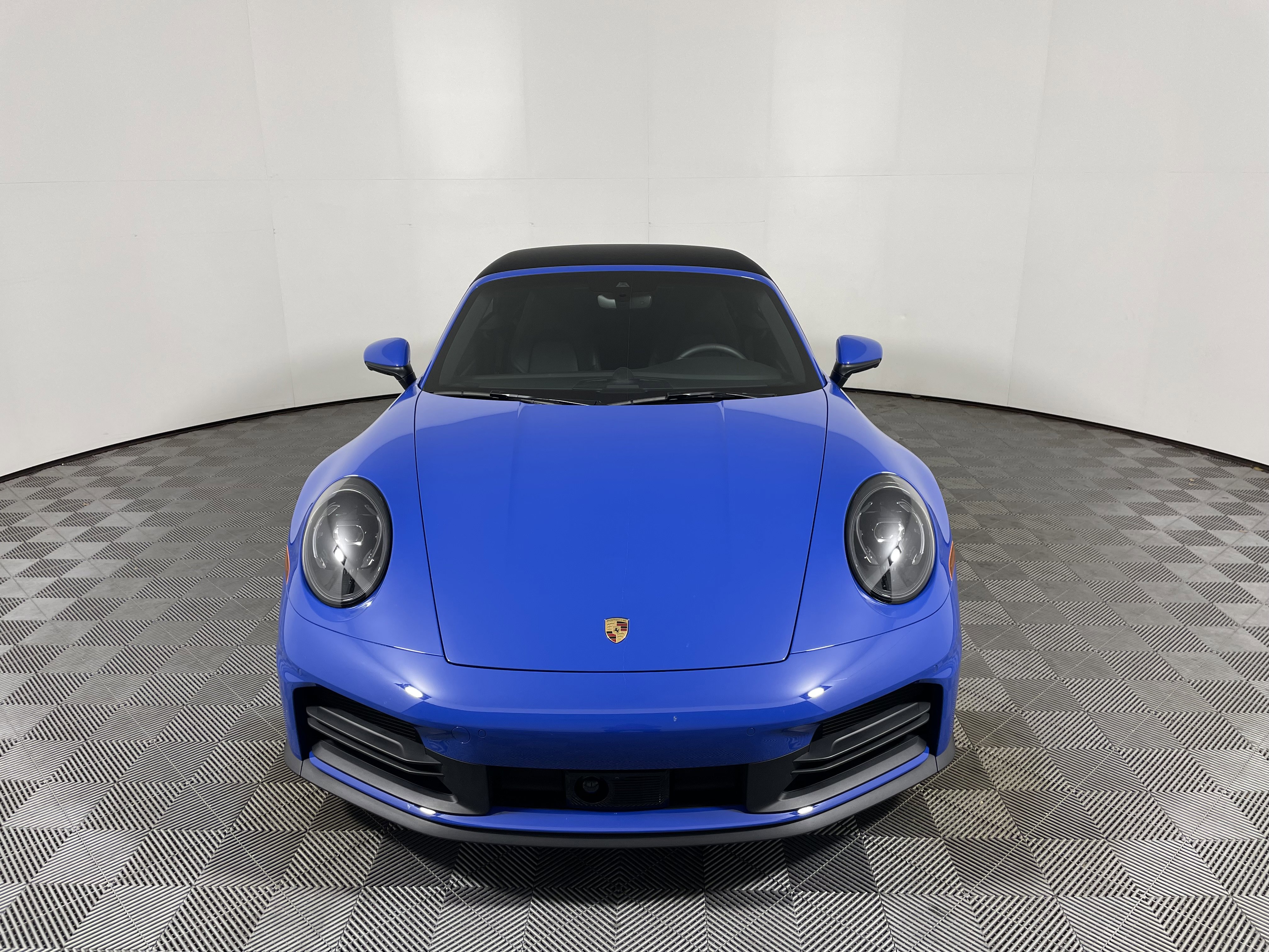 Used 2025 Porsche 911 Carrera image 26