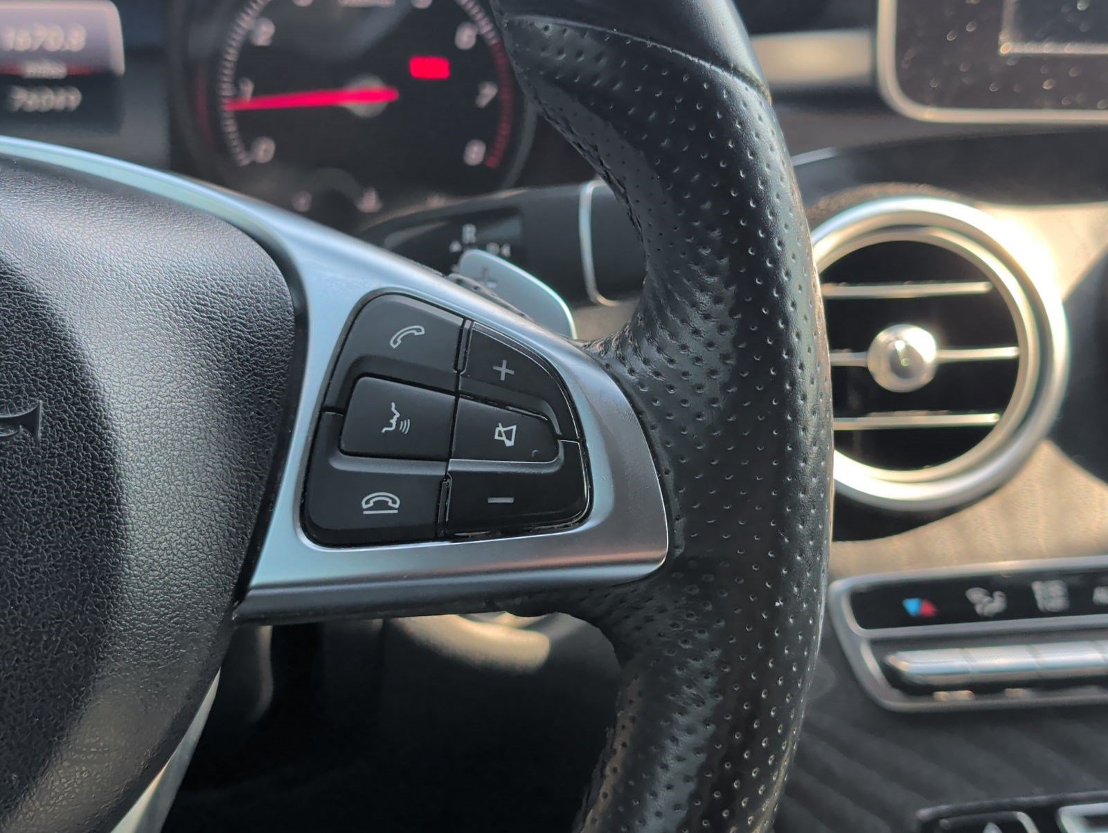 Used 2018 Mercedes-Benz GLC 300 4MATIC Coupe image 15