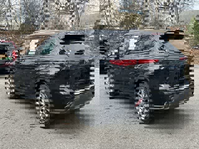 Used 2023 Toyota Highlander Limited image 23