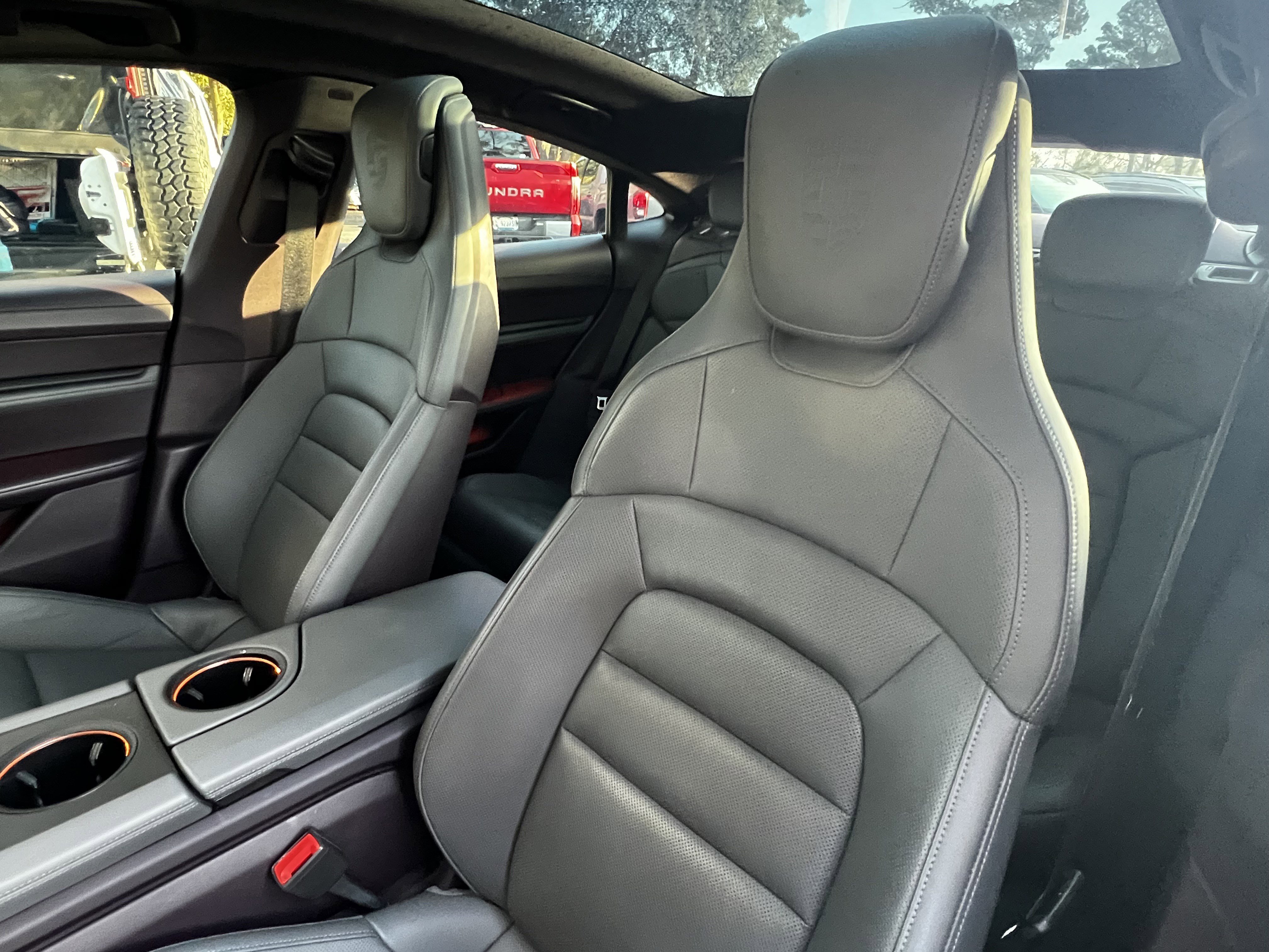 Used 2022 Porsche Taycan 4S image 17