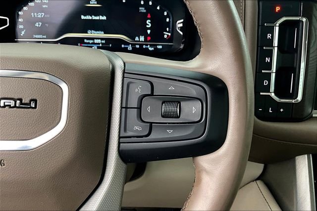 Used 2023 GMC Yukon Denali image 12