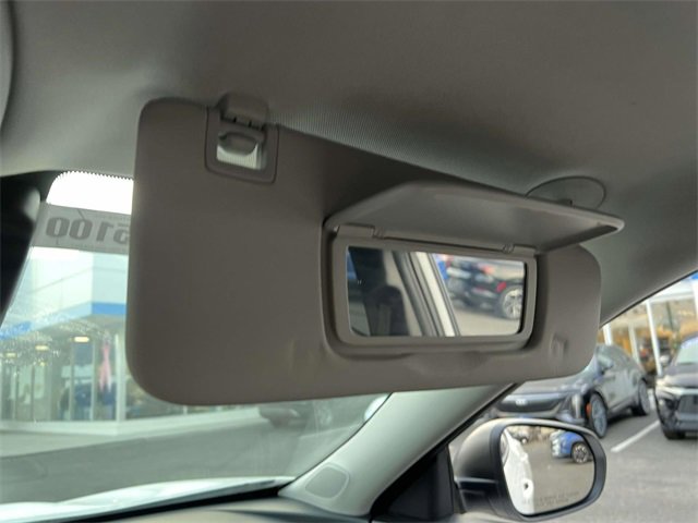 Certified 2024 Chevrolet Trax LS image 32