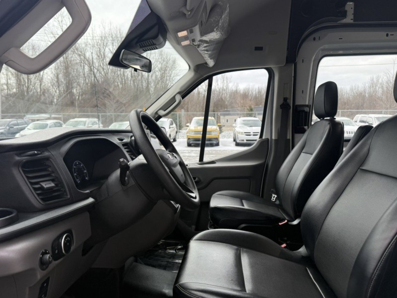 Used 2023 Ford Transit 250 148 High Roof Extended w/ Load Area Protection Package RWD image 12