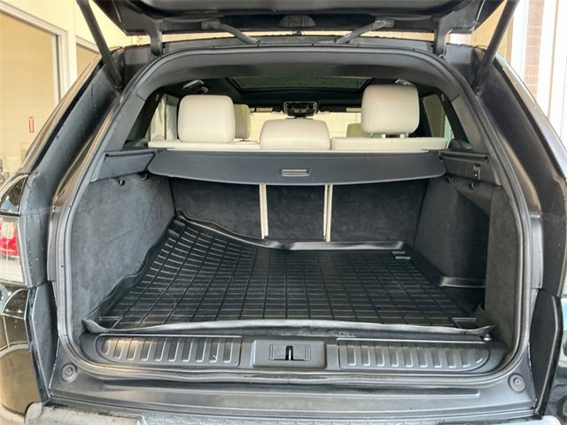 Used 2017 Land Rover Range Rover Sport HSE image 14