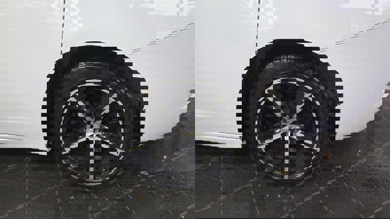 Used 2016 Dodge Charger SE w/ Sport Appearance Group image 27