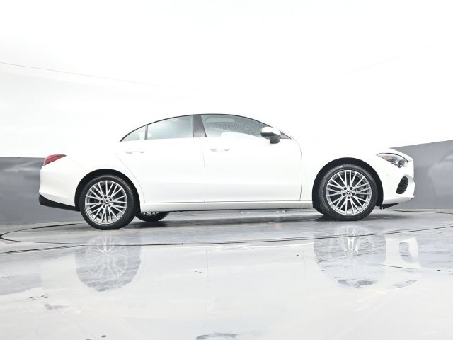 Used 2025 Mercedes-Benz CLA 250 image 30