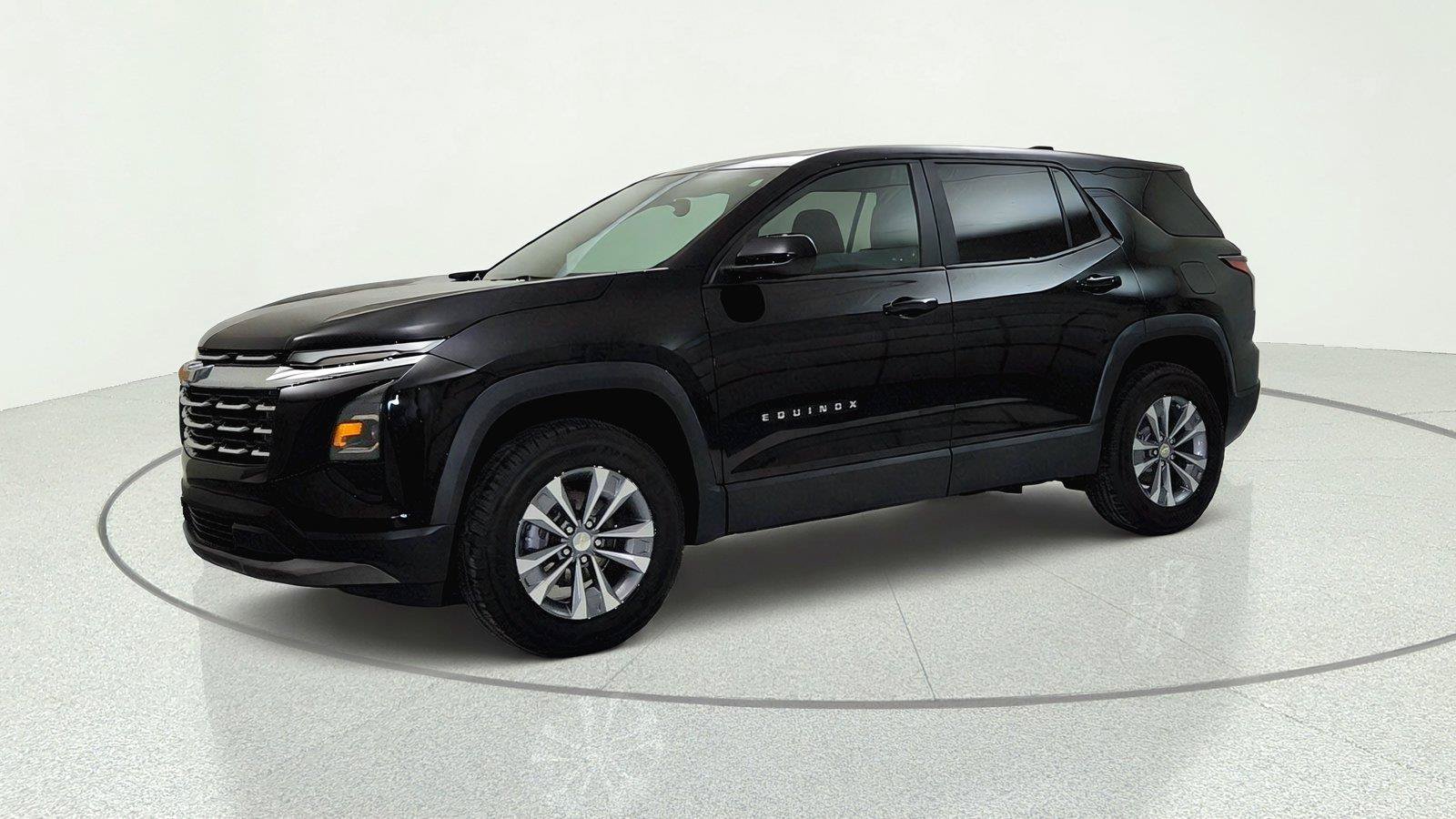 Used 2025 Chevrolet Equinox LT FWD image 3