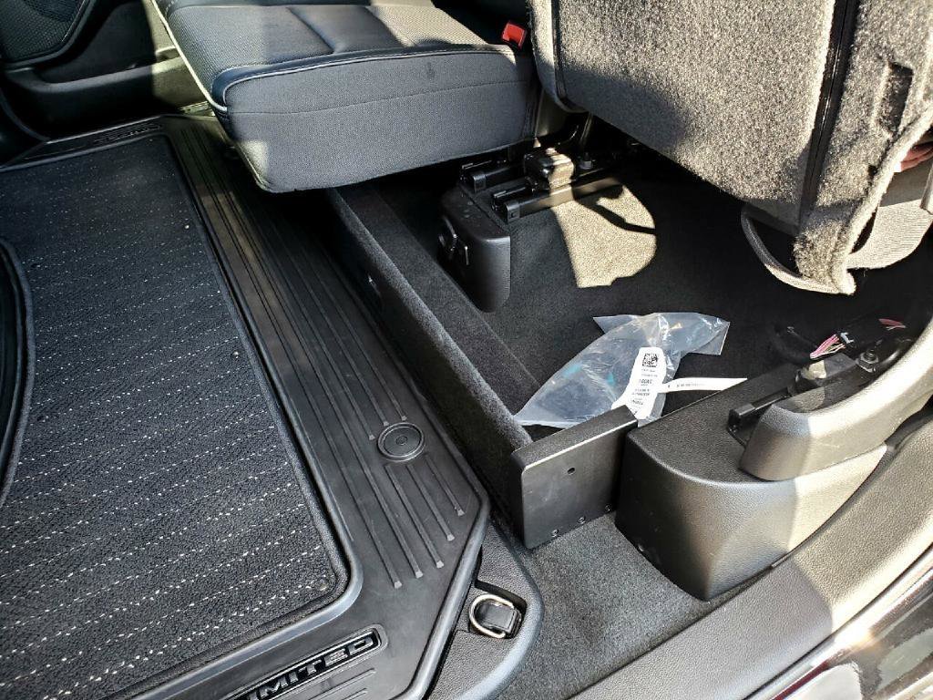 Used 2022 RAM 1500 Limited w/ Body-Colour Bumper Group image 22