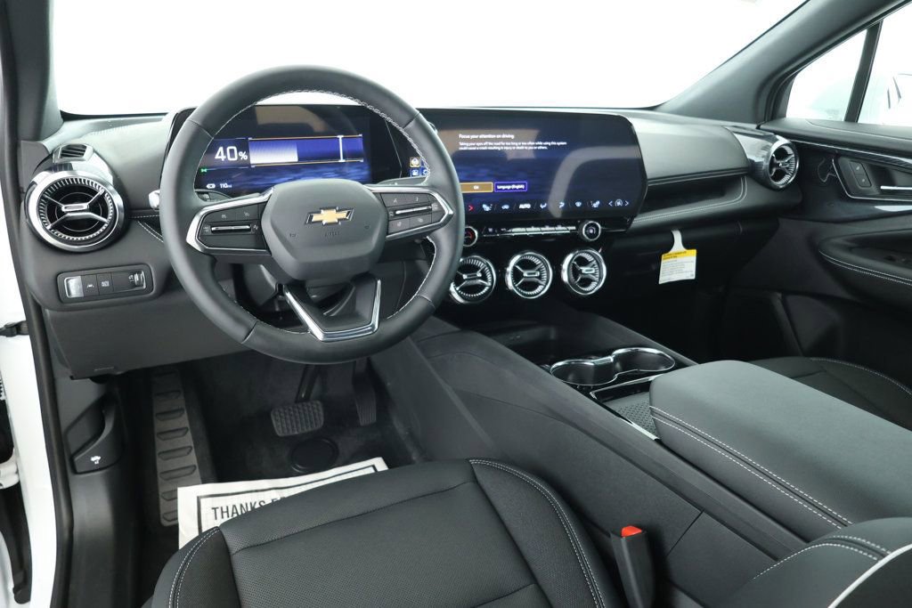 Used 2024 Chevrolet Blazer EV LT image 10