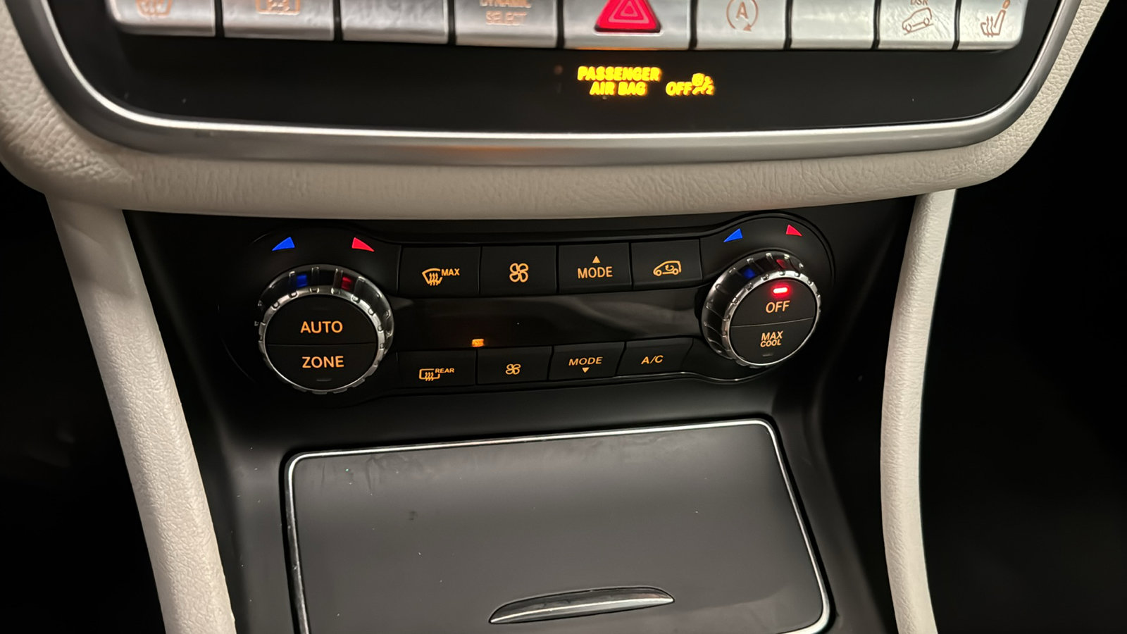 Used 2018 Mercedes-Benz GLA 250 4MATIC image 19