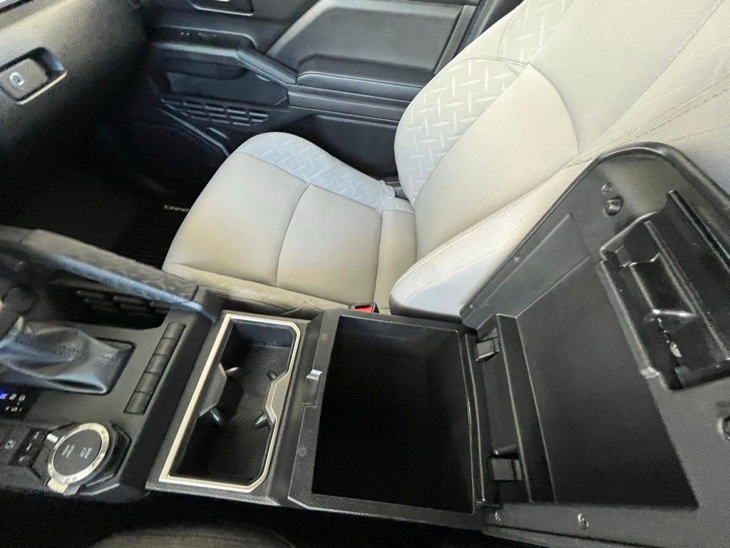 Used 2024 Toyota Tacoma SR5 AWD/4WD image 23