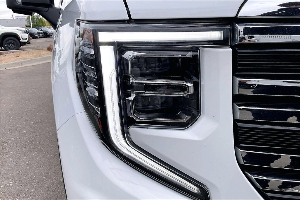 Used 2025 GMC Sierra 1500 SLT RWD image 28