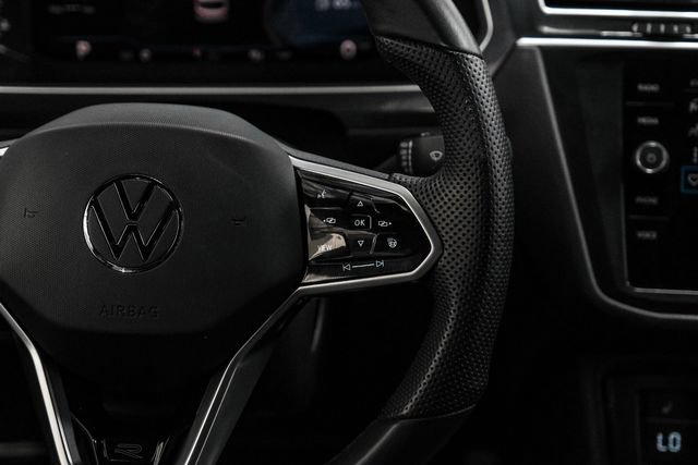 Used 2024 Volkswagen Tiguan SEL R-Line AWD/4WD image 16