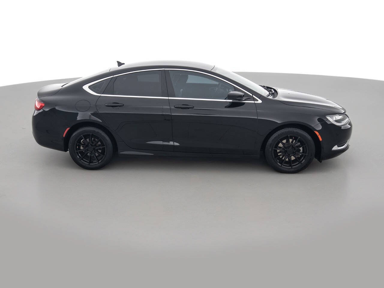 Used 2017 Chrysler 200 Limited Platinum FWD image 4