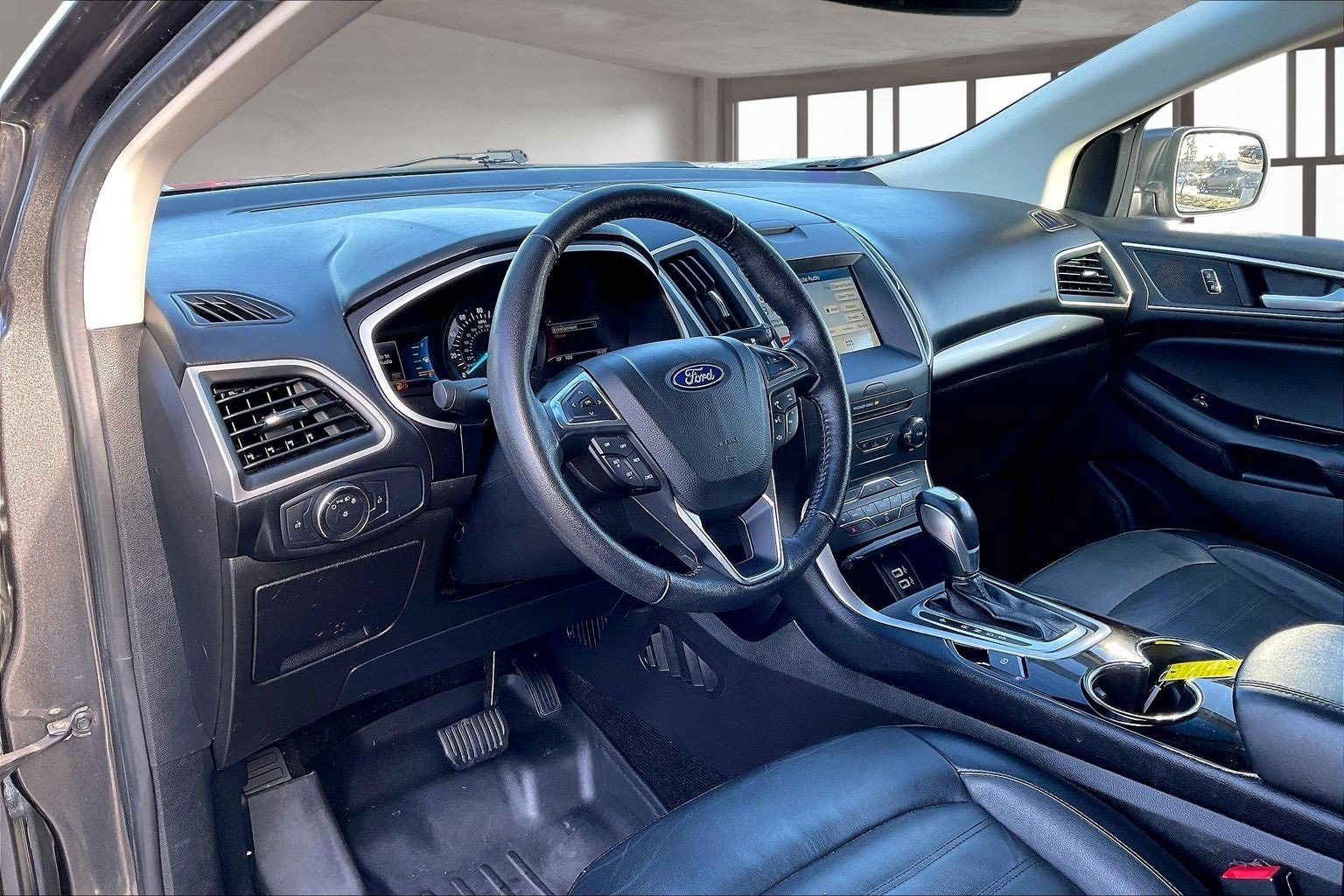 Used 2018 Ford Edge SEL w/ Equipment Group 201A image 17