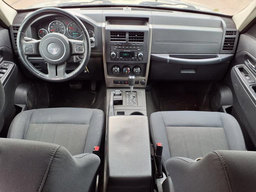 Used 2012 Jeep Liberty Sport w/ Popular Equipment Group AWD/4WD image 8