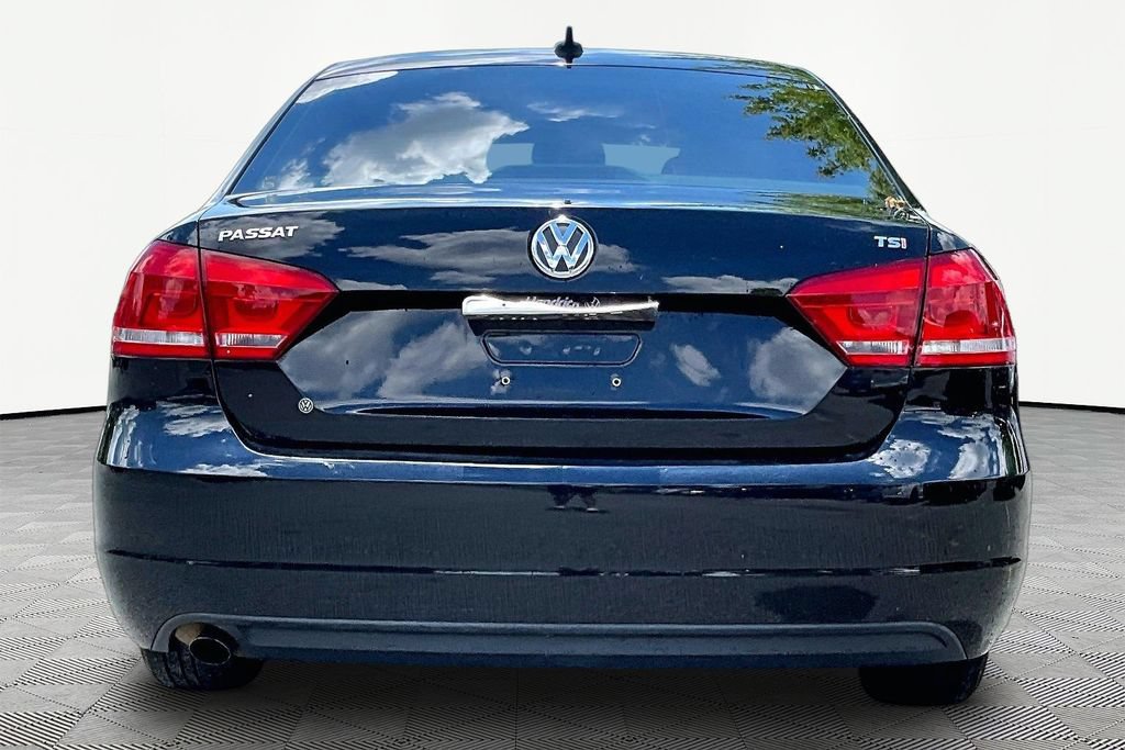 Used 2015 Volkswagen Passat 1.8T Limited Edition FWD image 6