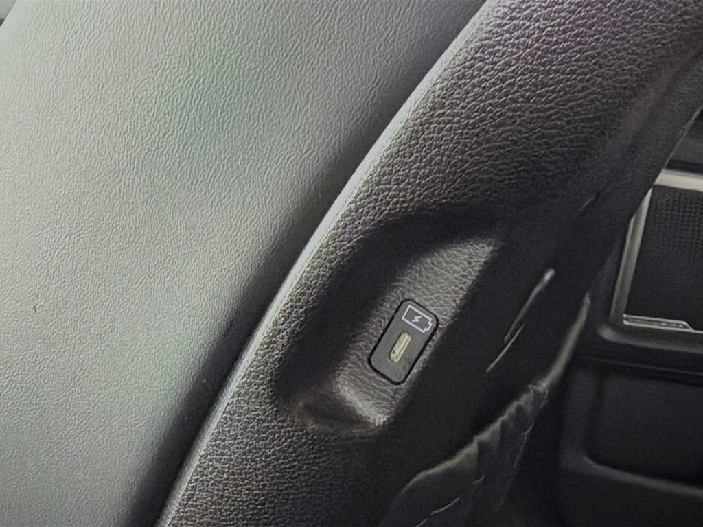 Used 2025 Kia Telluride S image 30