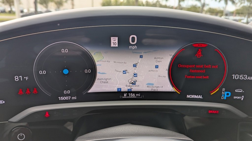 Used 2024 Porsche Taycan GTS w/ Premium Package image 28