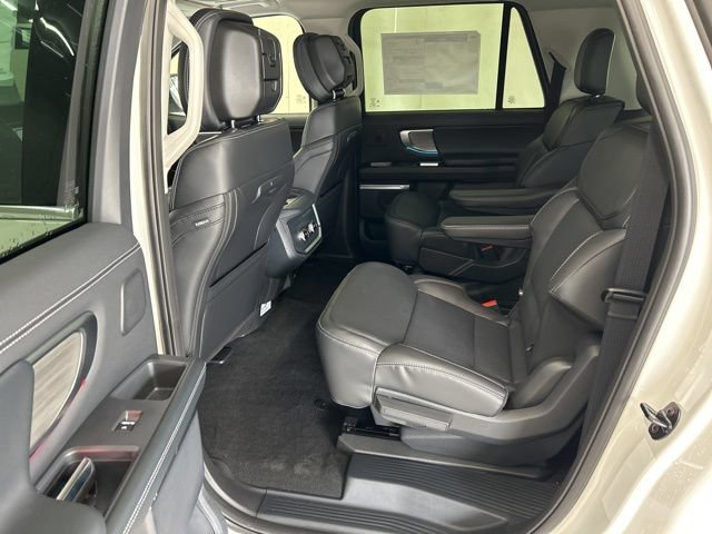New 2026 Ford Expedition Max Platinum w/ Driver's Package AWD/4WD image 9