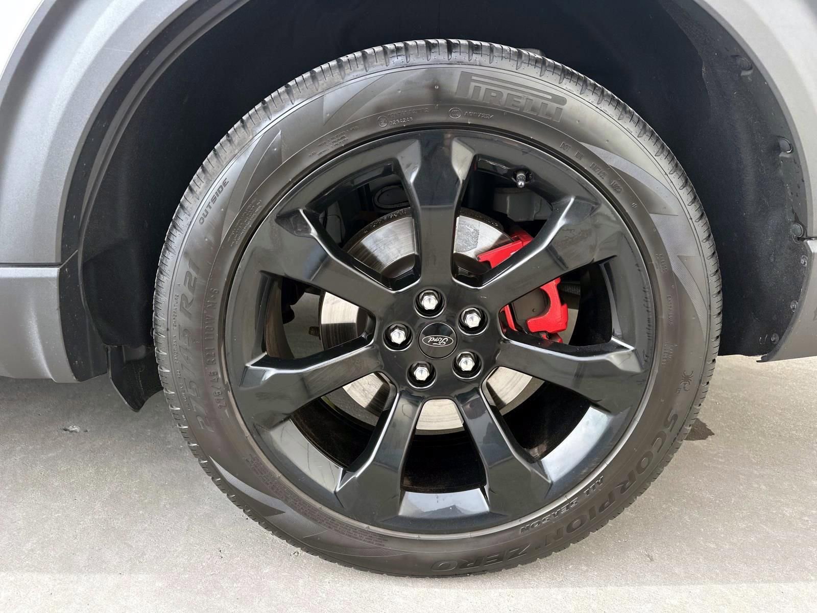 Used 2020 Ford Explorer ST w/ ST High-Performance Pack image 10