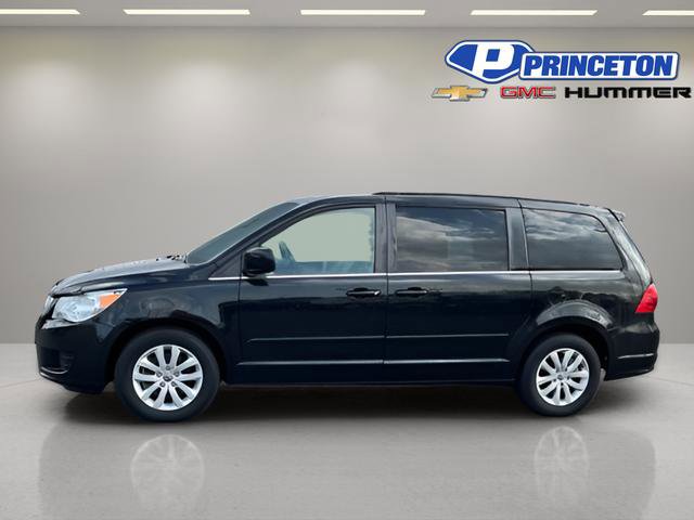 Used 2013 Volkswagen Routan SE image 4