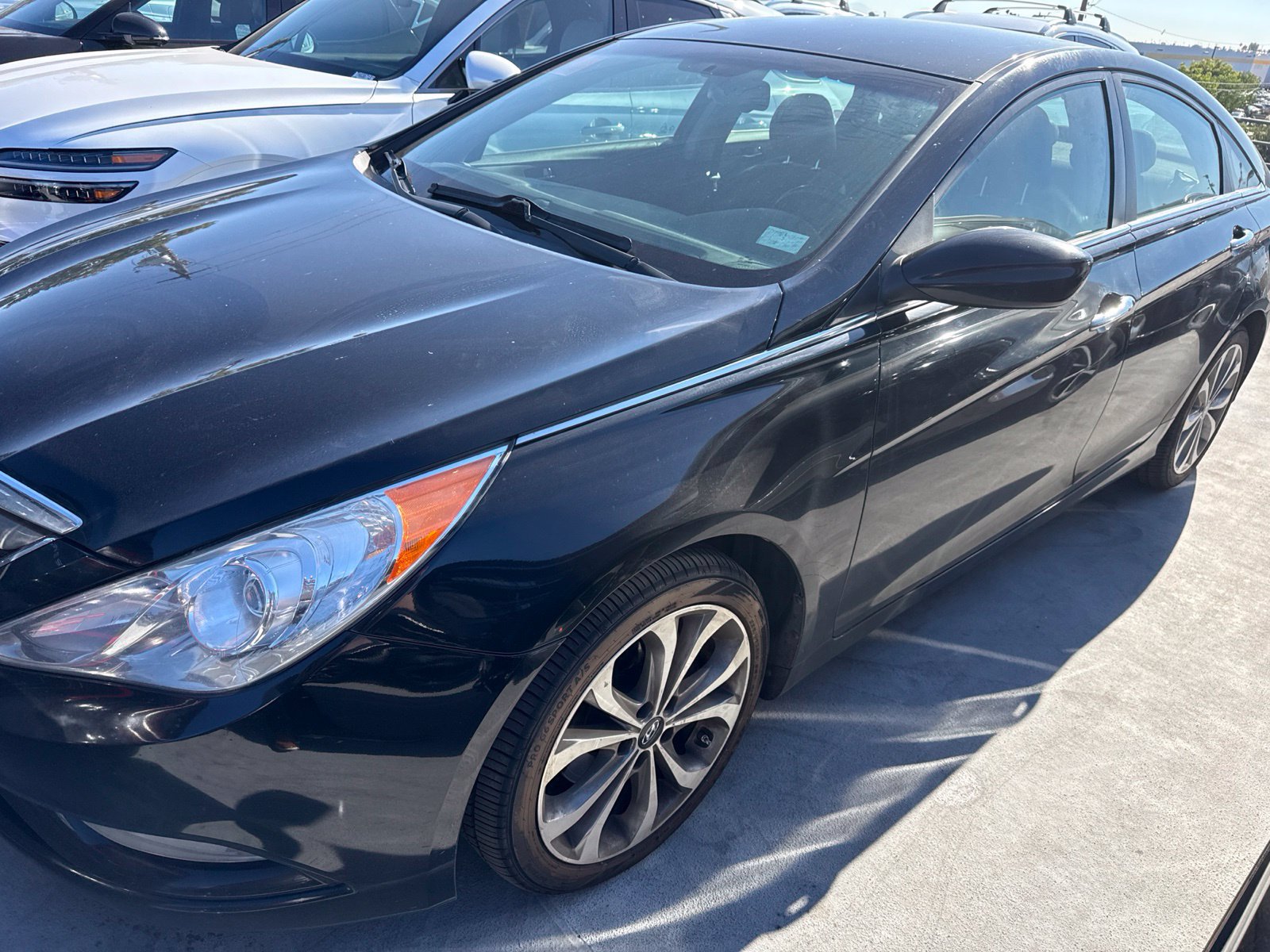 Used 2013 Hyundai Sonata SE FWD image 2