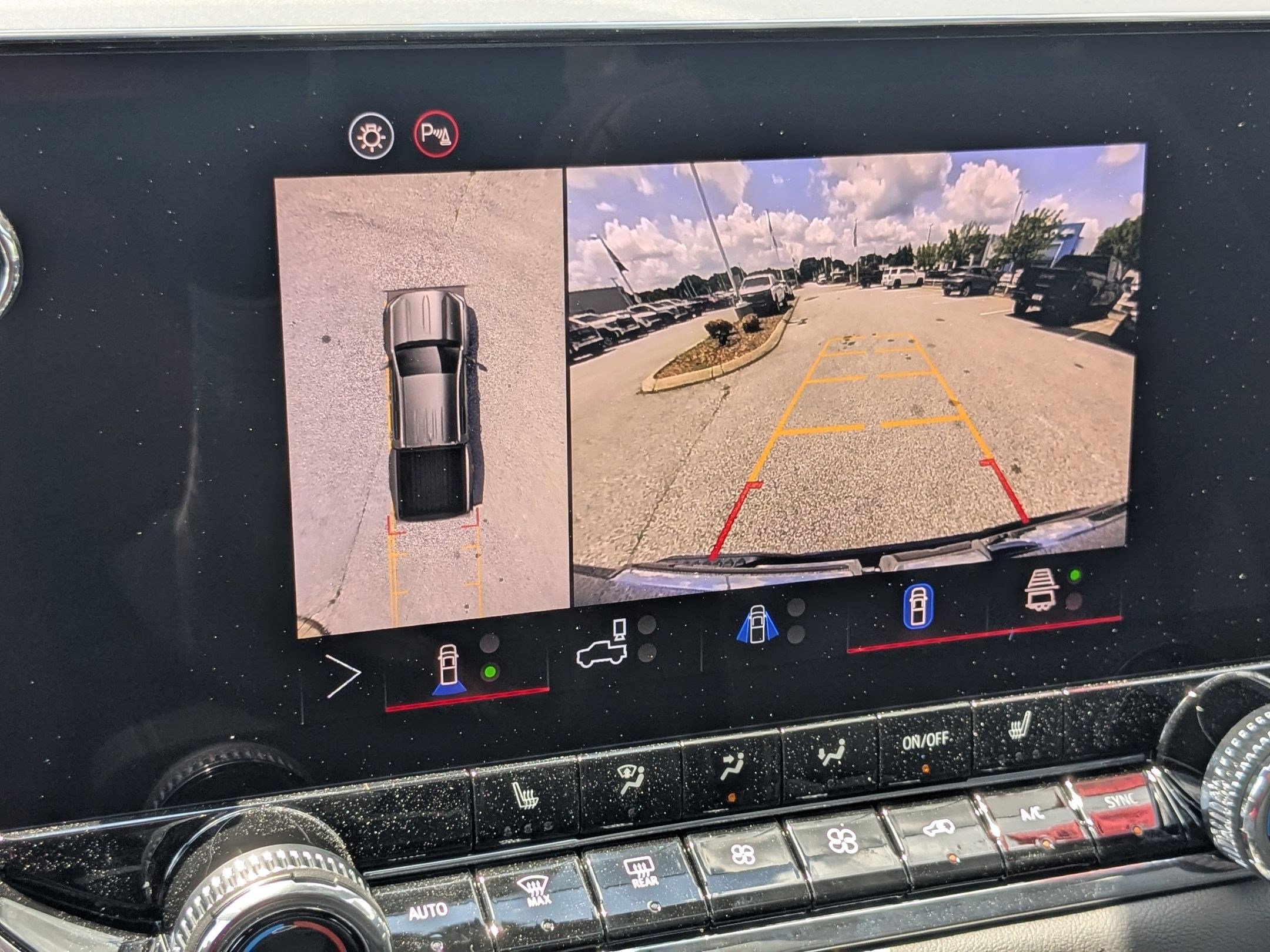 New 2026 GMC Canyon Elevation w/ Convenience Package image 12