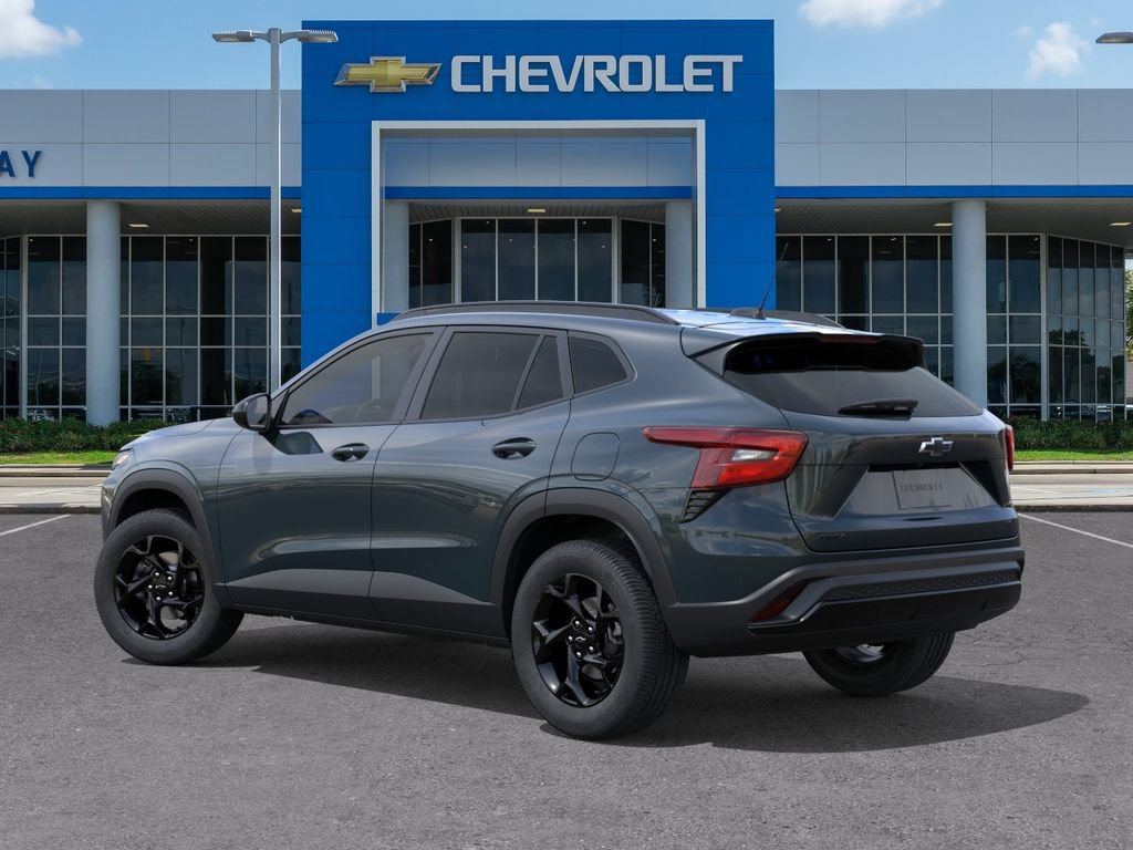 New 2026 Chevrolet Trax LT w/ Driver Confidence Package FWD image 3