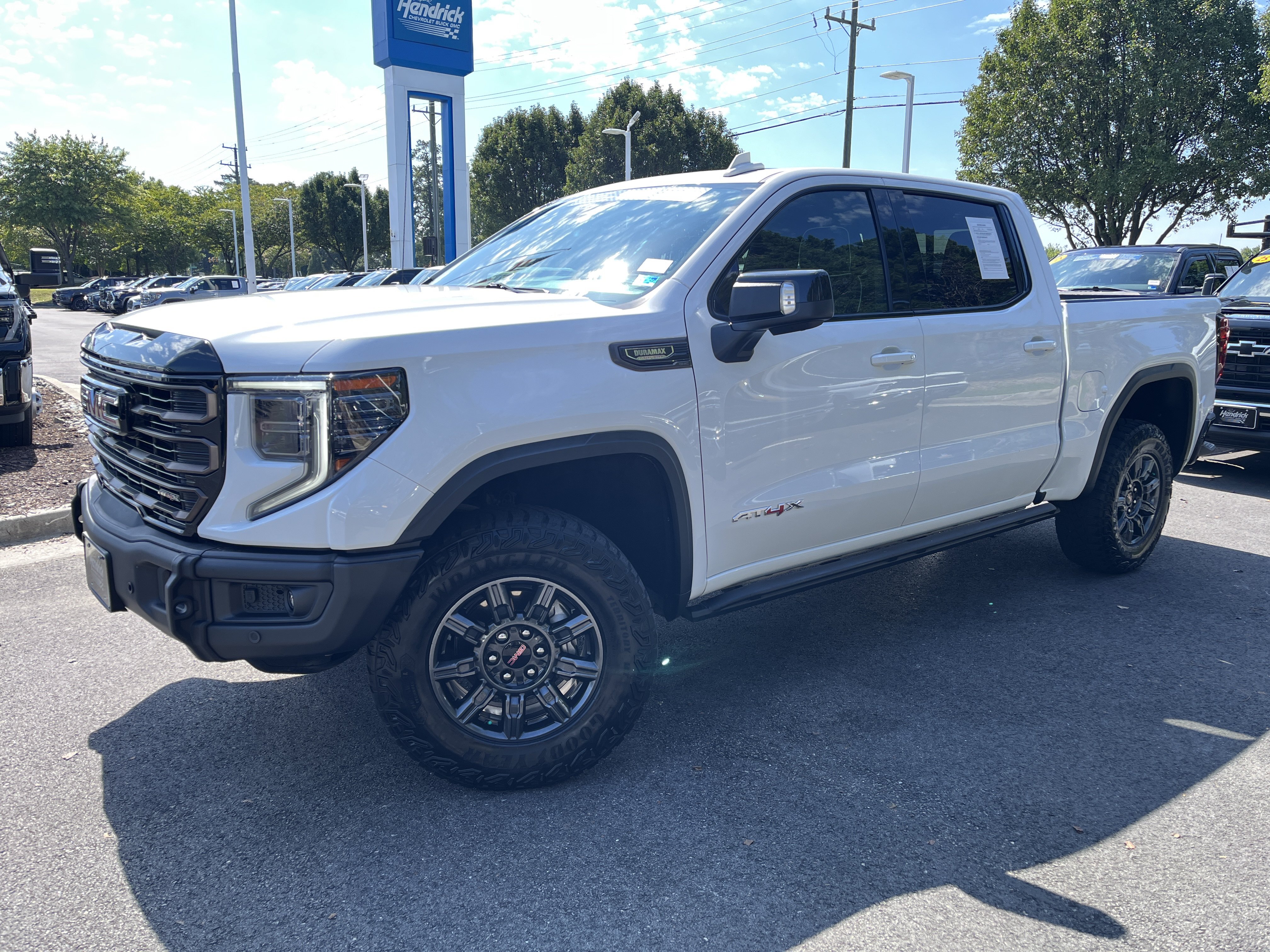 Used 2024 GMC Sierra 1500 AT4X AWD/4WD image 7