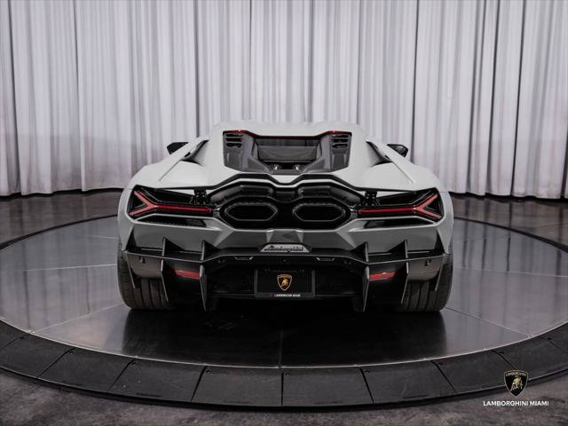Used 2024 Lamborghini Revuelto AWD/4WD image 18