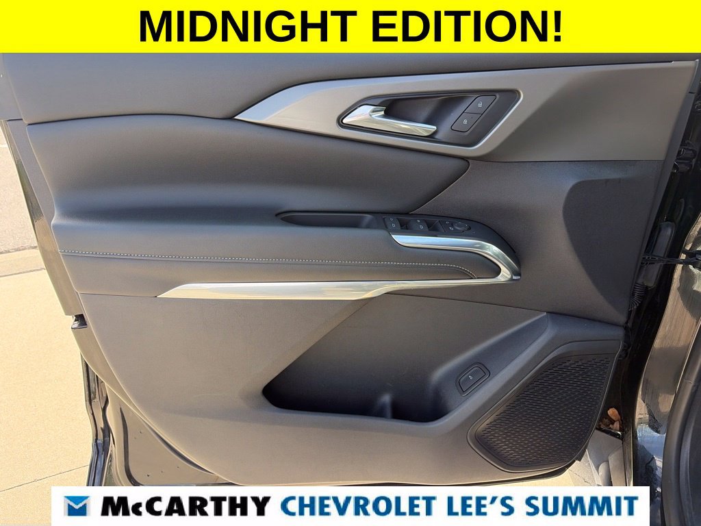 Used 2024 Chevrolet Traverse LT FWD image 43