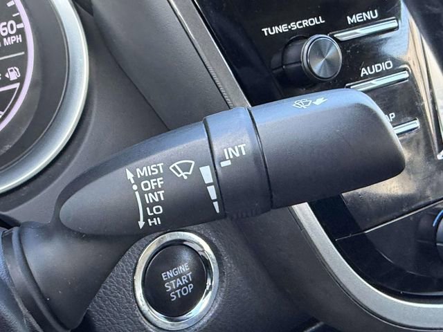 Used 2020 Toyota Camry SE image 13