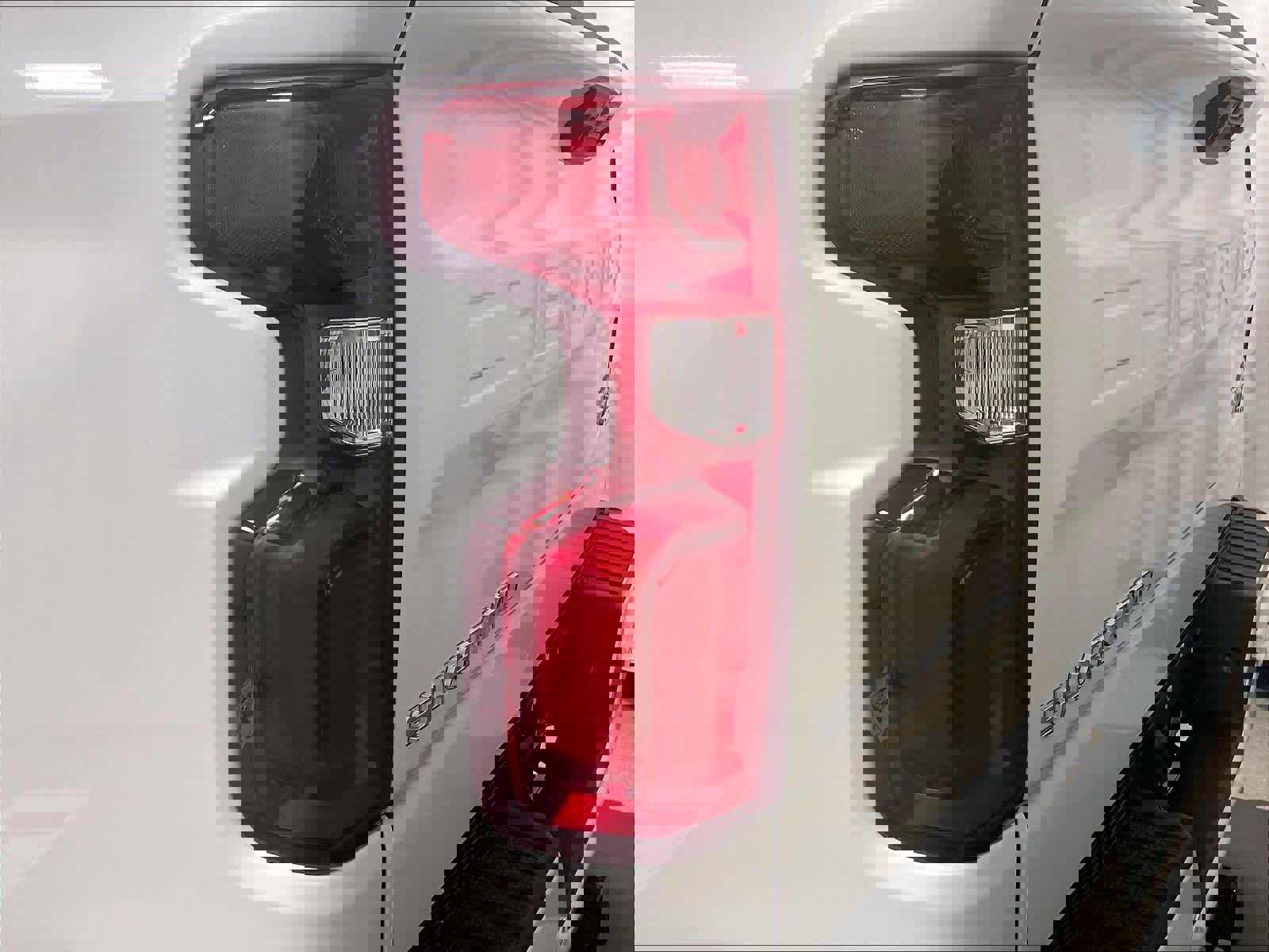 Used 2022 Chevrolet Silverado 1500 High Country w/ High Country Premium Package image 35