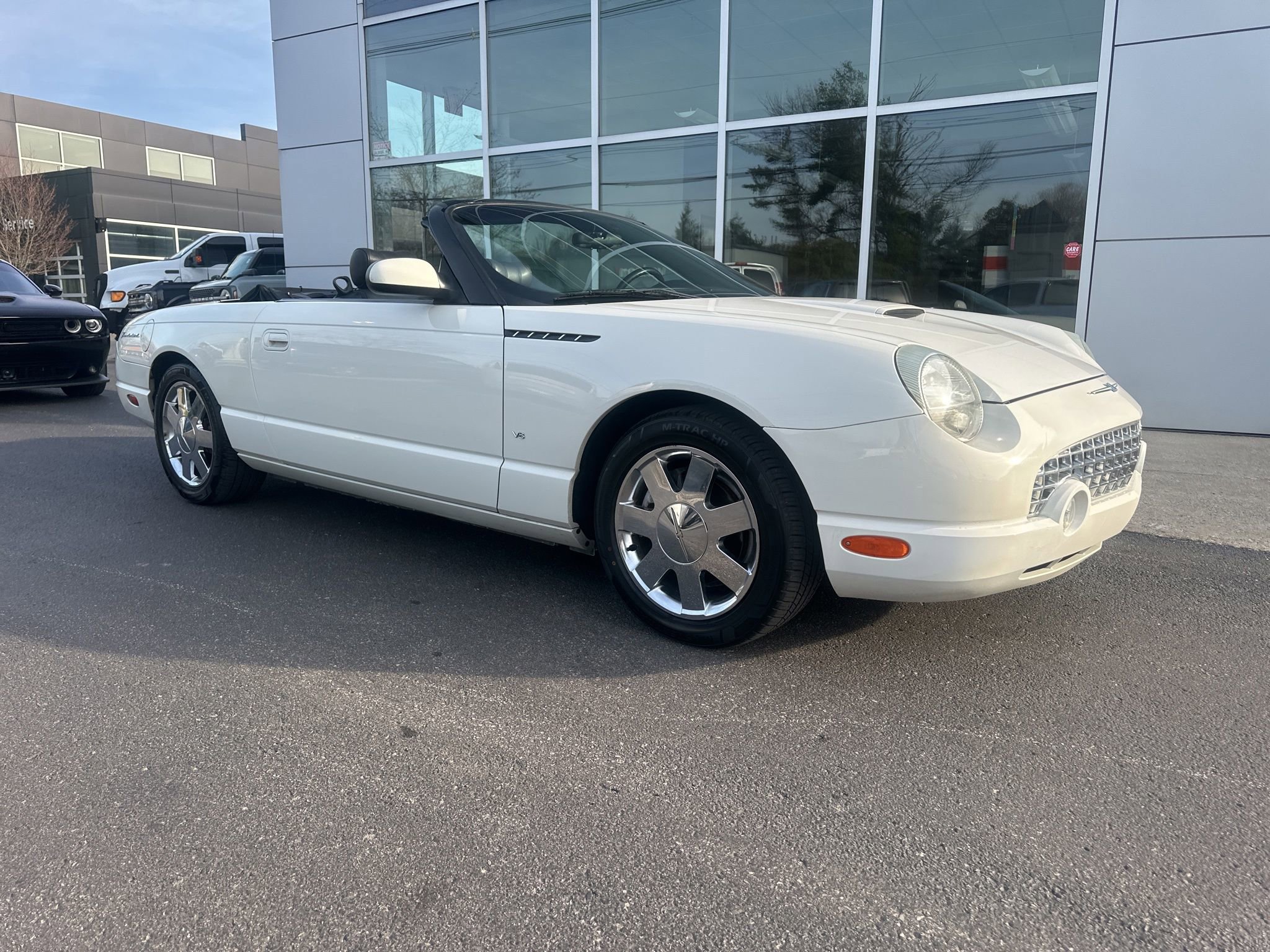 Used 2003 Ford Thunderbird 360° Tour