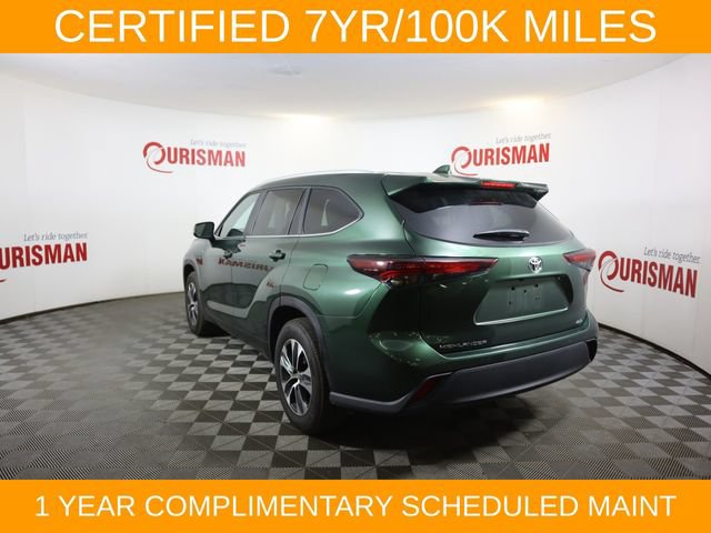 Used 2024 Toyota Highlander XLE FWD image 16