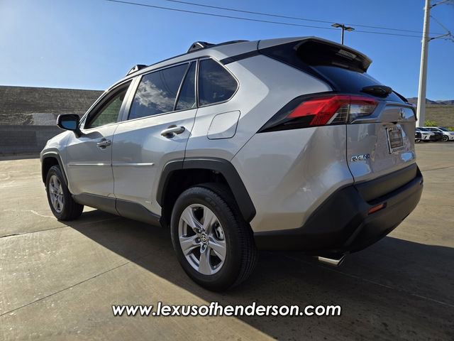 Used 2025 Toyota RAV4 XLE w/ Weather Package AWD/4WD image 4