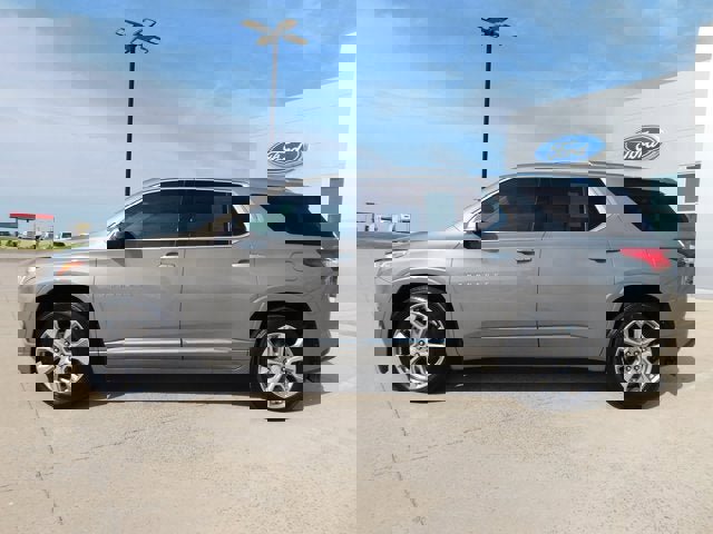 Used 2018 Chevrolet Traverse Premier w/ Driver Confidence II Package image 2