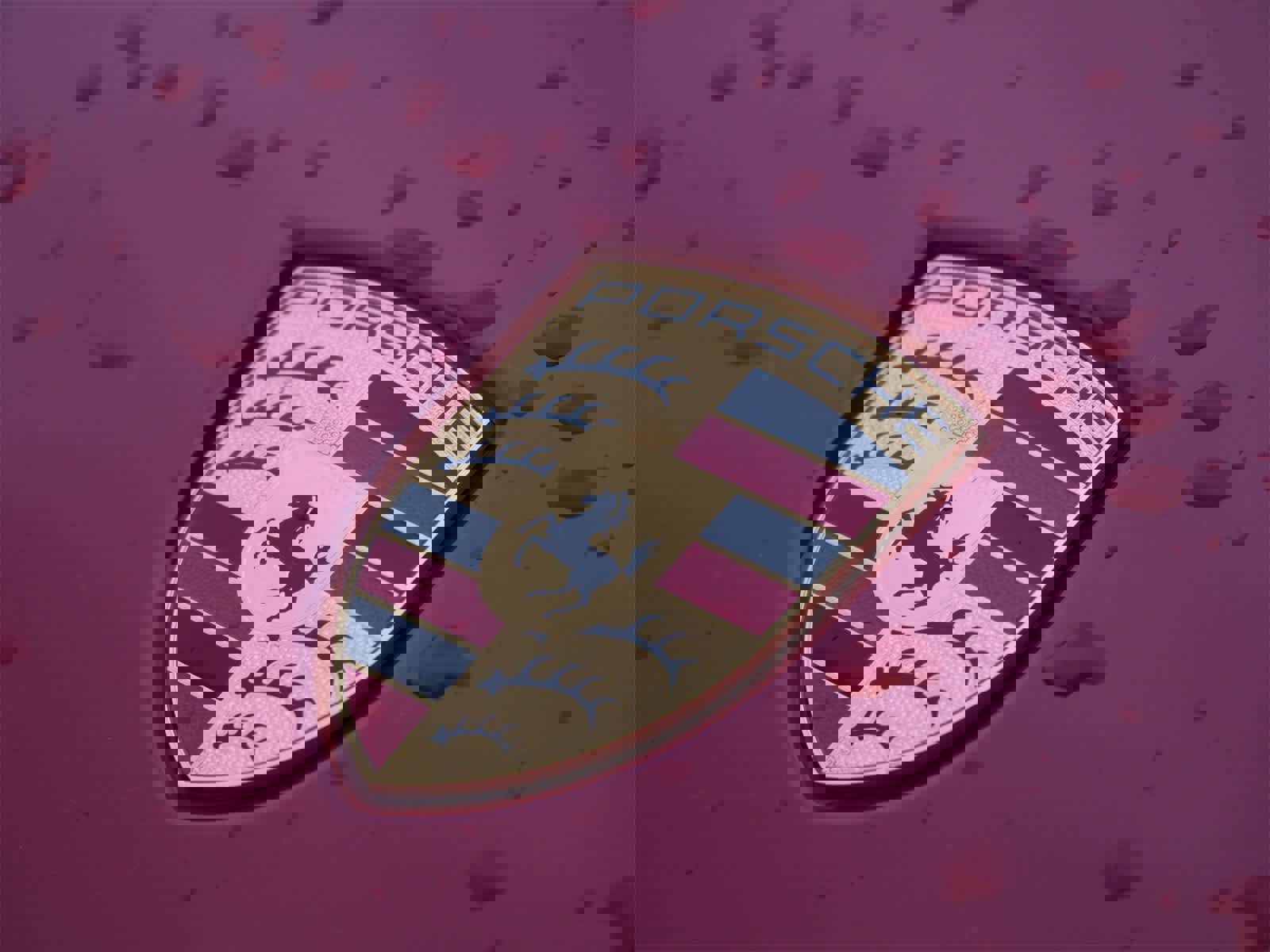 Used 2023 Porsche Cayenne GTS w/ Premium Package Plus image 20