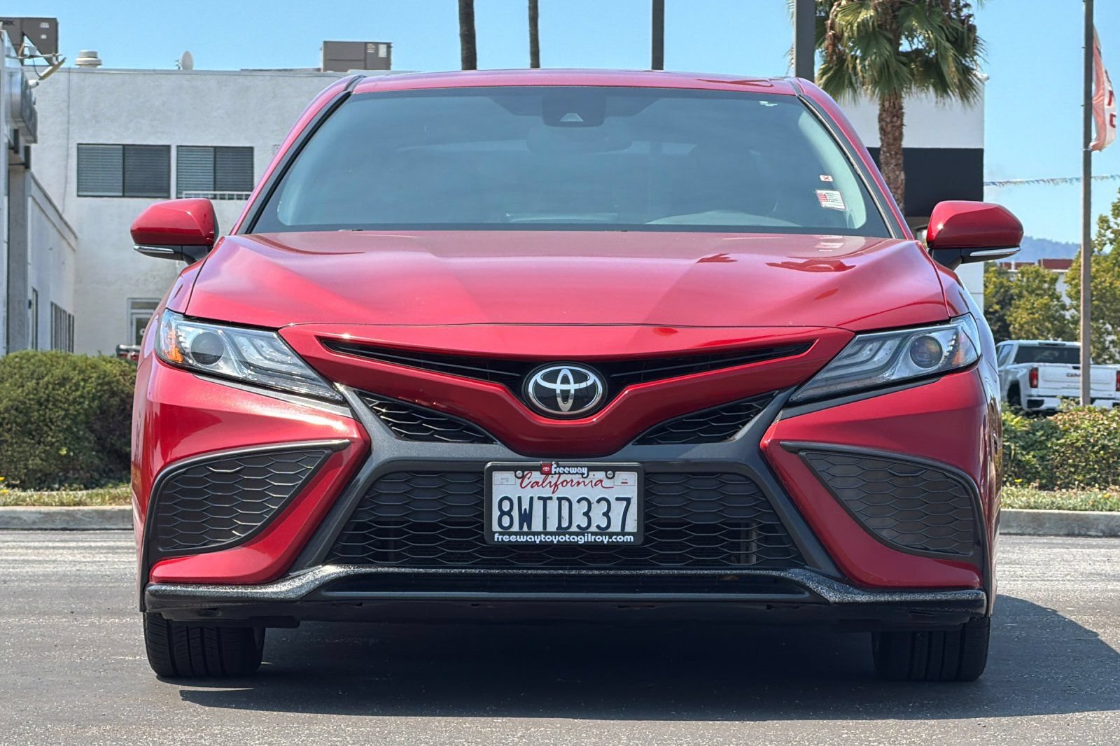 Used 2021 Toyota Camry XSE FWD image 10